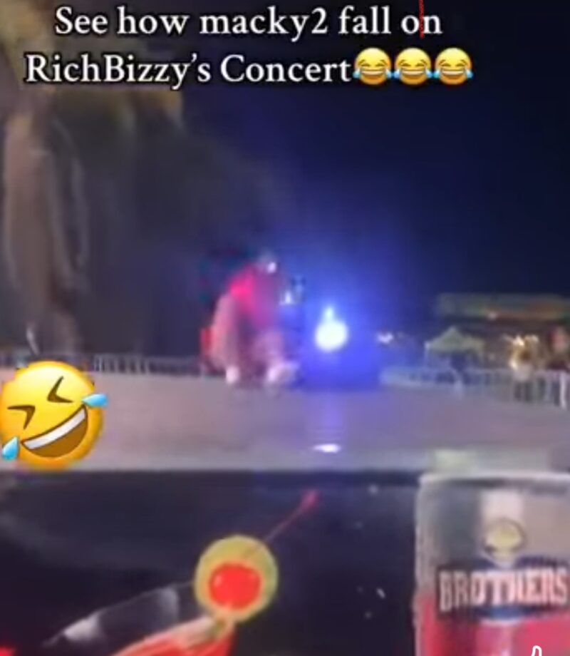 Watch As Macky 2 Fell From The Stage